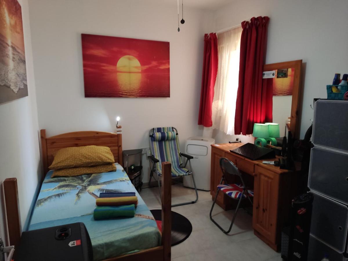 Modern Confortable Room For 1 Person Only In A Shared Flat Close To Beach Mellieha Luaran gambar